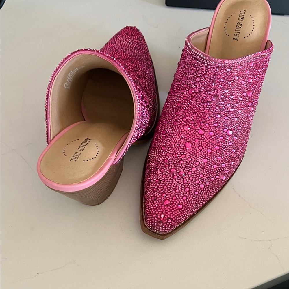 Riding Girl Pink Crystal Embellished Pointed-Toe Mules